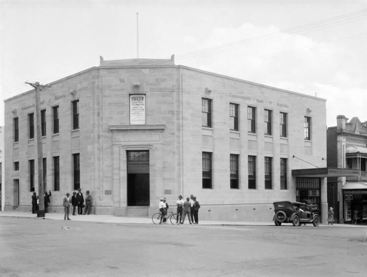 Ipswich Commownealth Bank building early 1930s courtesy Picture Ispwich